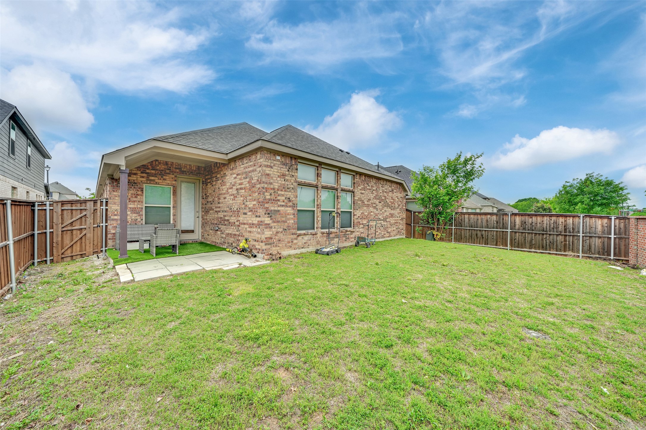 2725 Bechtol Street Garland TX 75042