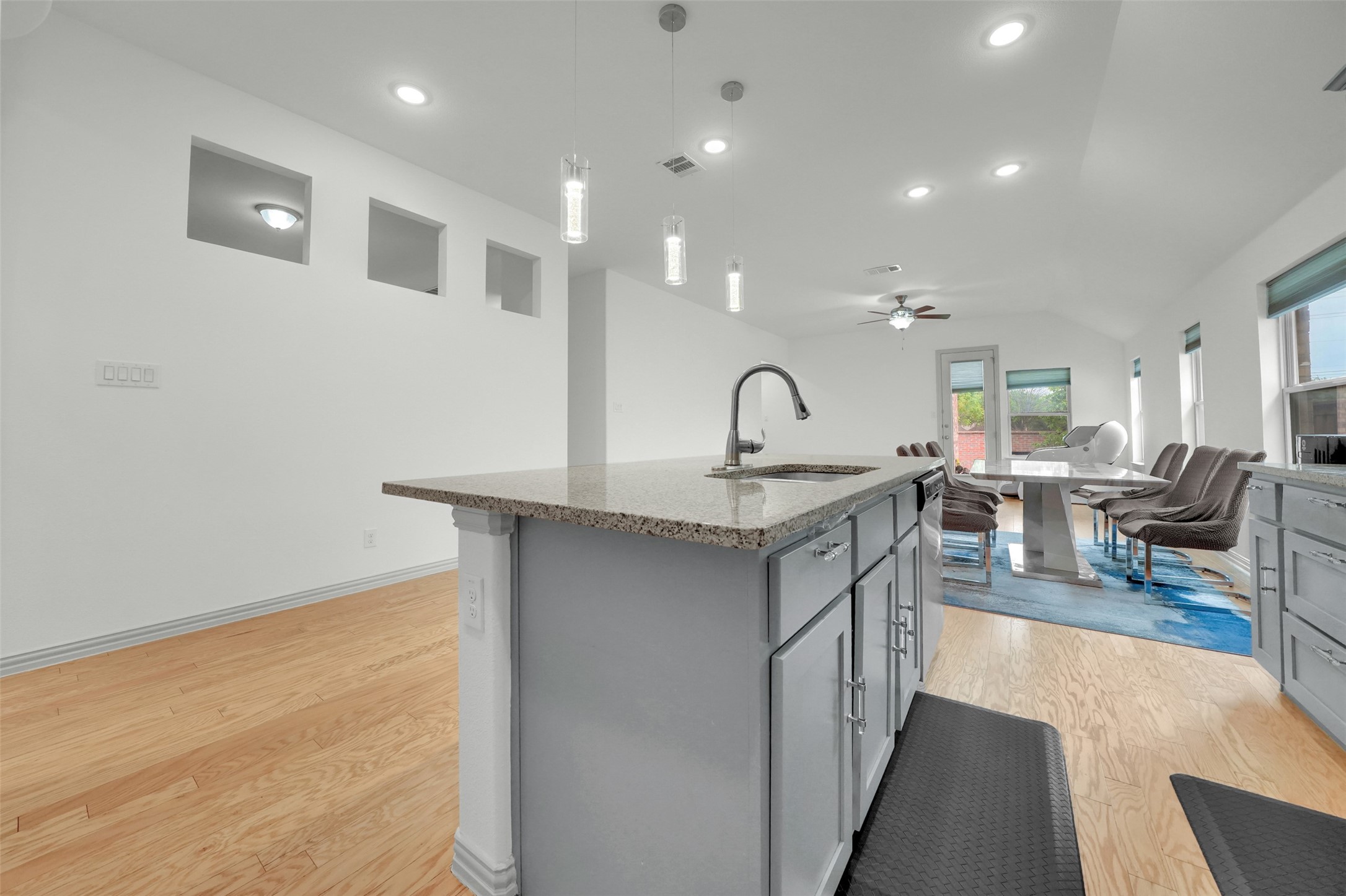 2725 Bechtol Street Garland TX 75042