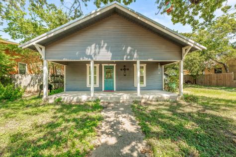 863 N Clinton Stephenville TX 76401