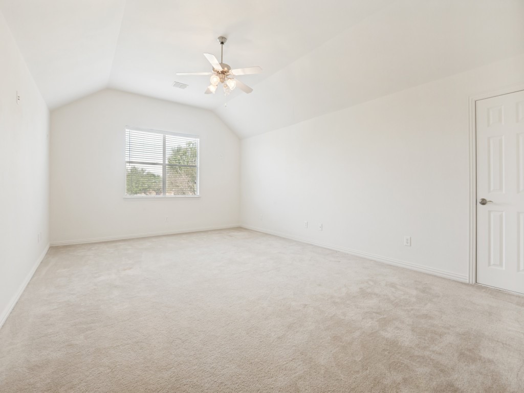 3019 Riverwood Lane Grand Prairie TX 75052
