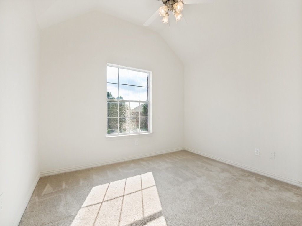 3019 Riverwood Lane Grand Prairie TX 75052