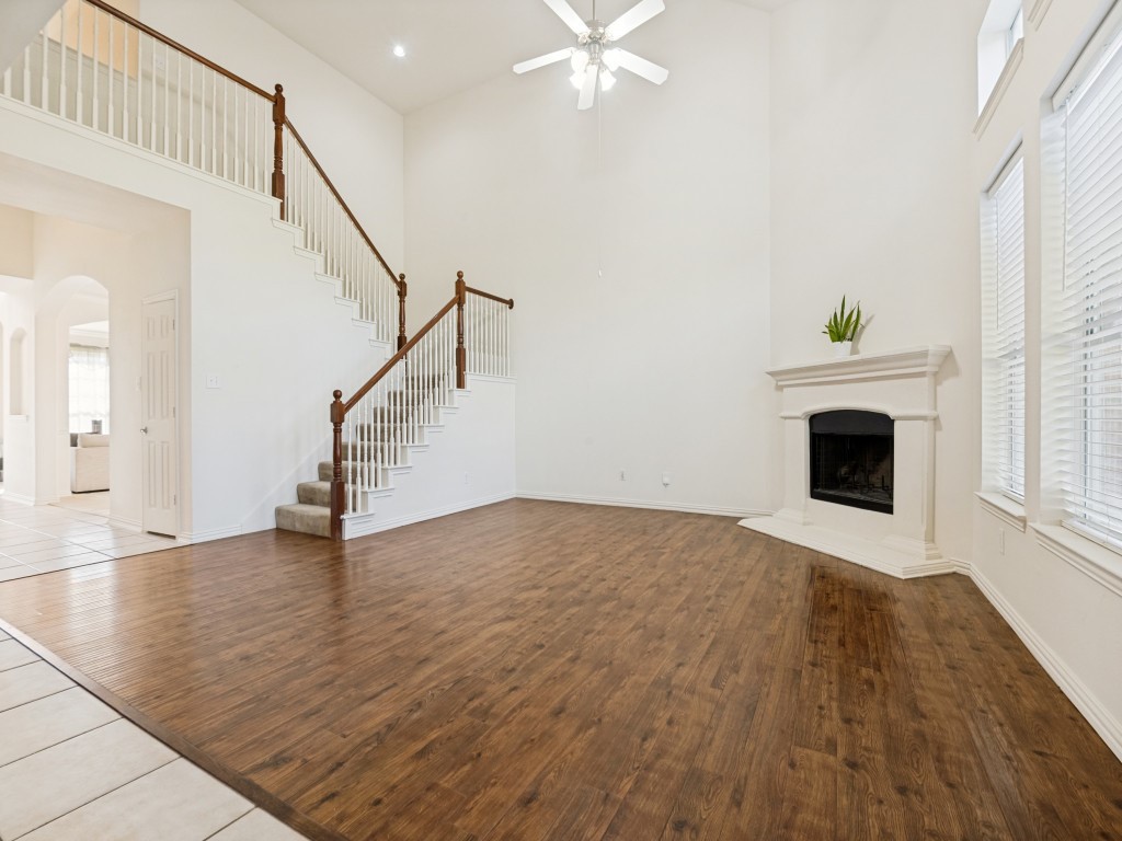 3019 Riverwood Lane Grand Prairie TX 75052