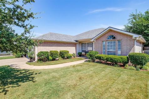 311 Preston Drive Cleburne TX 76033