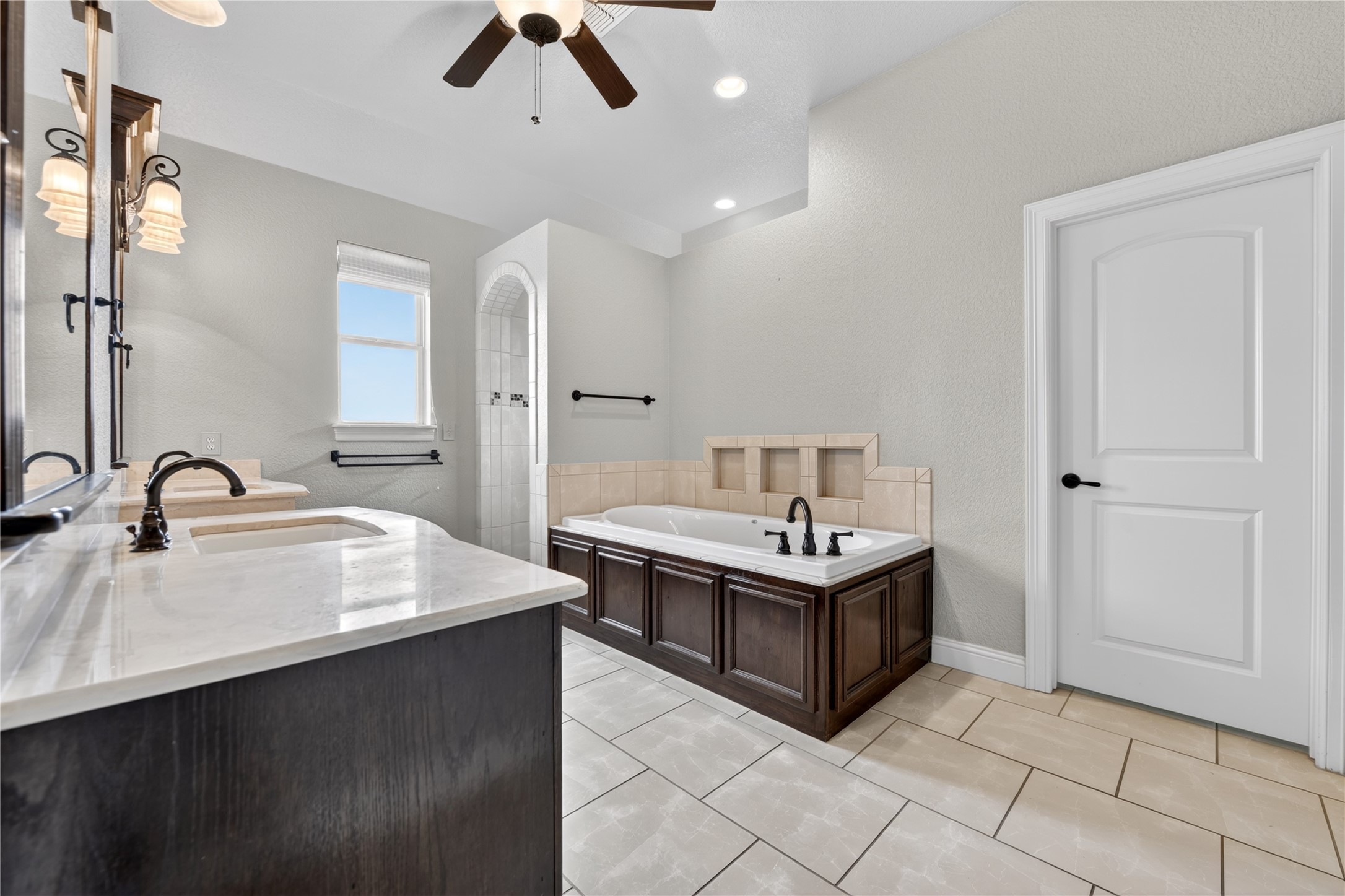 312 Ellis Ridge Drive Weatherford TX 76085