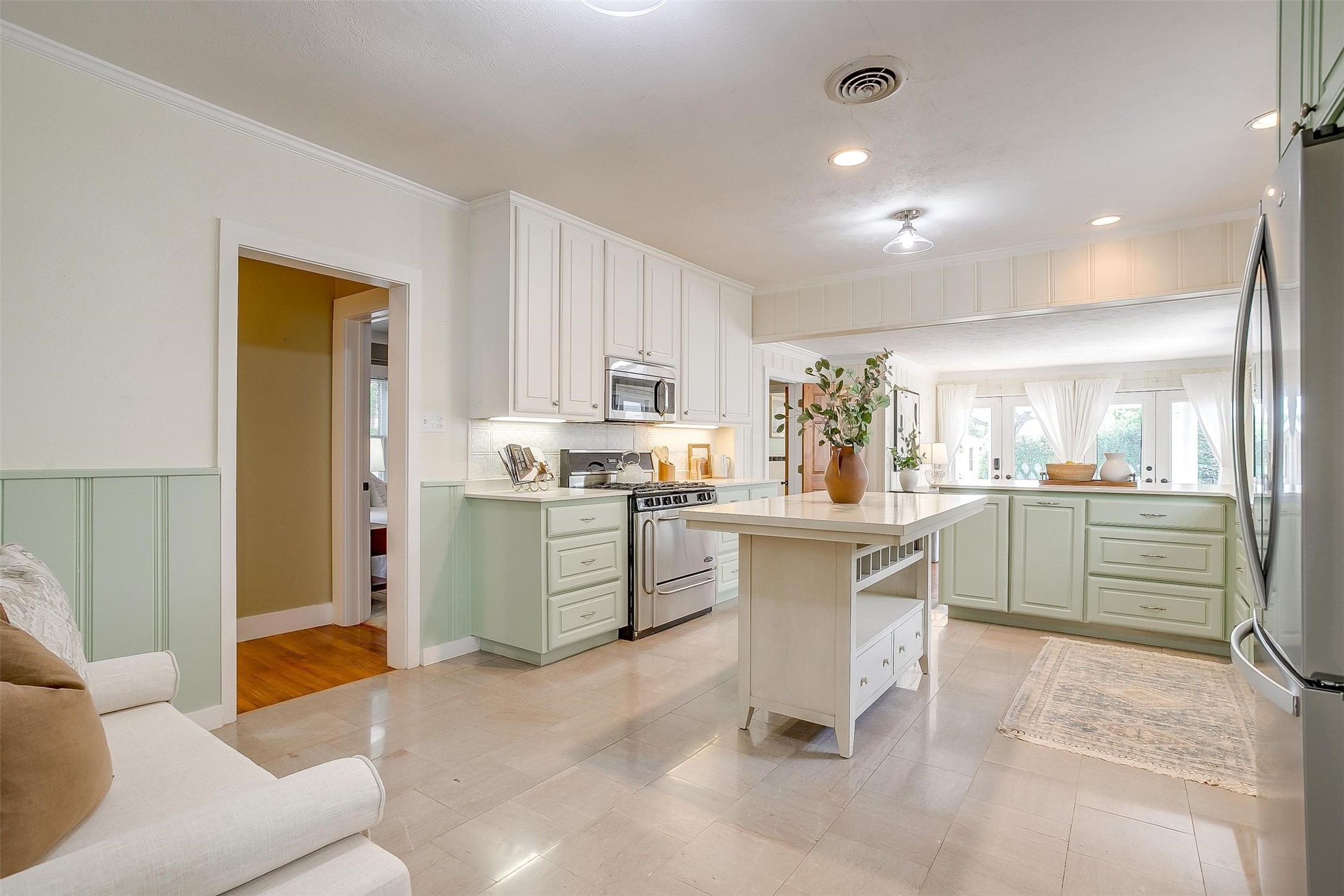 2012 Carleton Avenue Fort Worth TX 76107