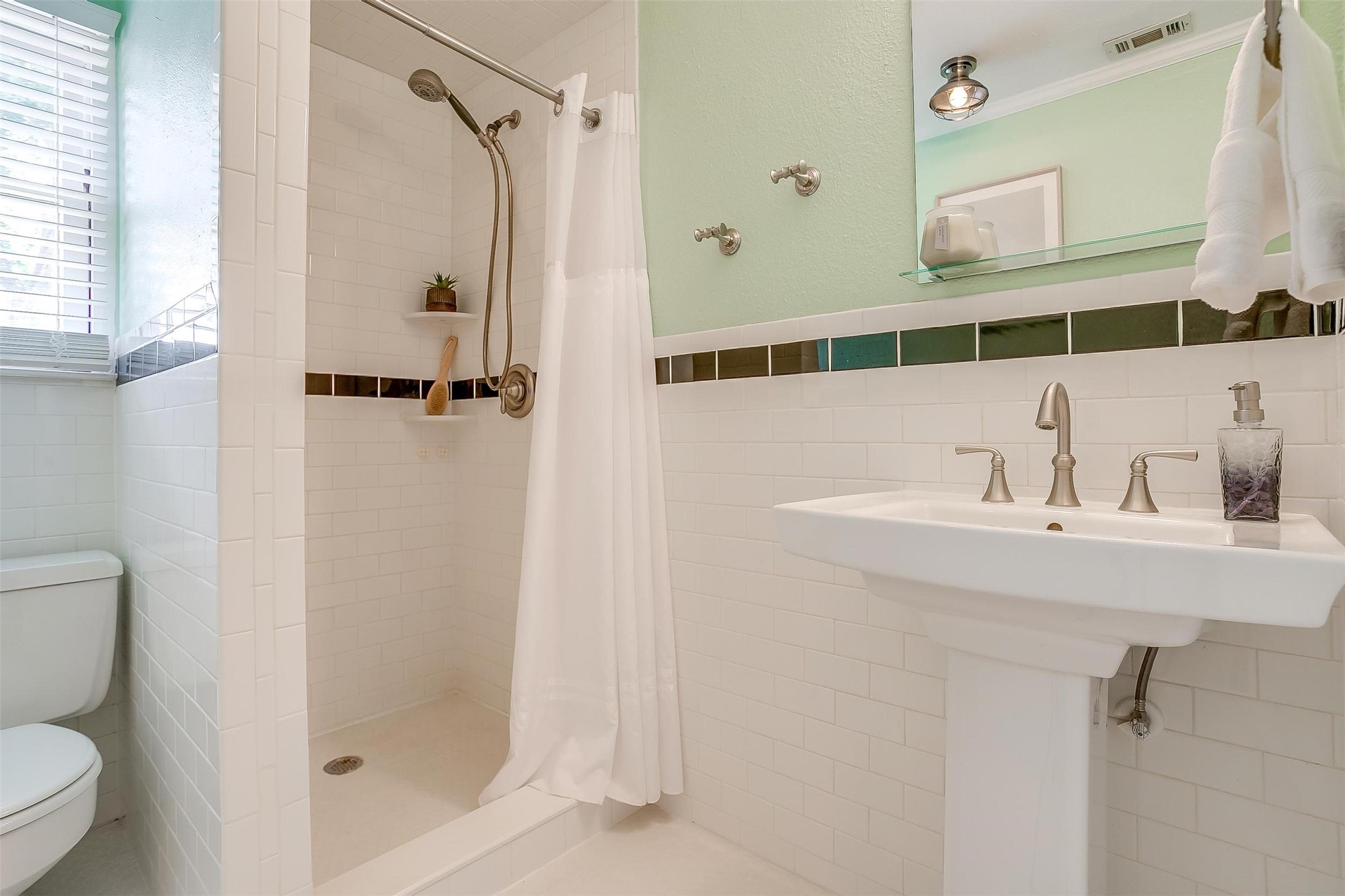 2012 Carleton Avenue Fort Worth TX 76107