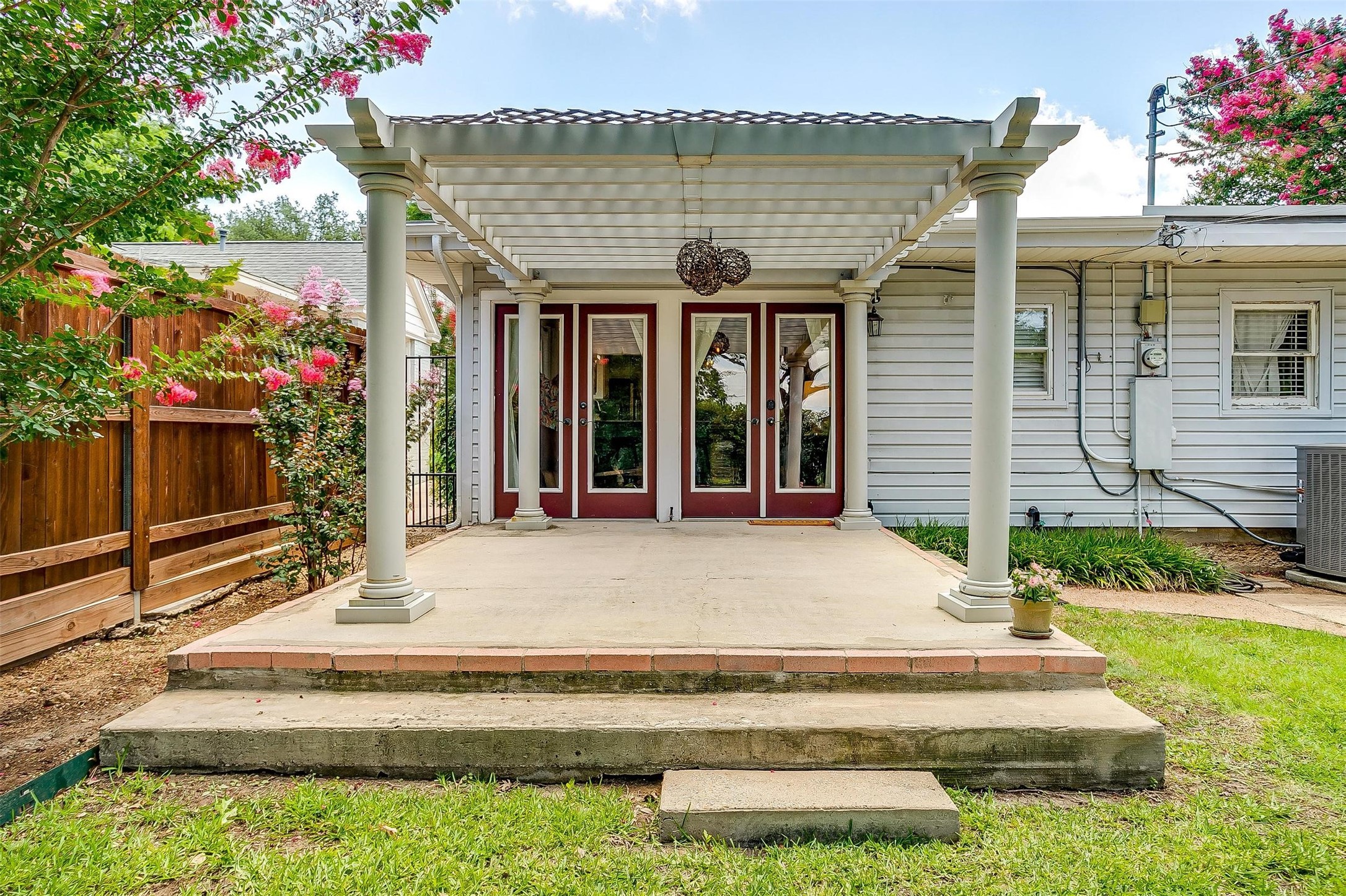 2012 Carleton Avenue Fort Worth TX 76107