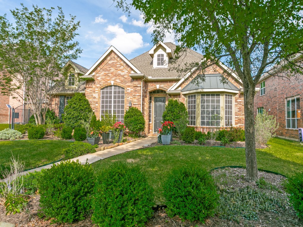 1209 Queen Guinevere Drive Lewisville TX 75056