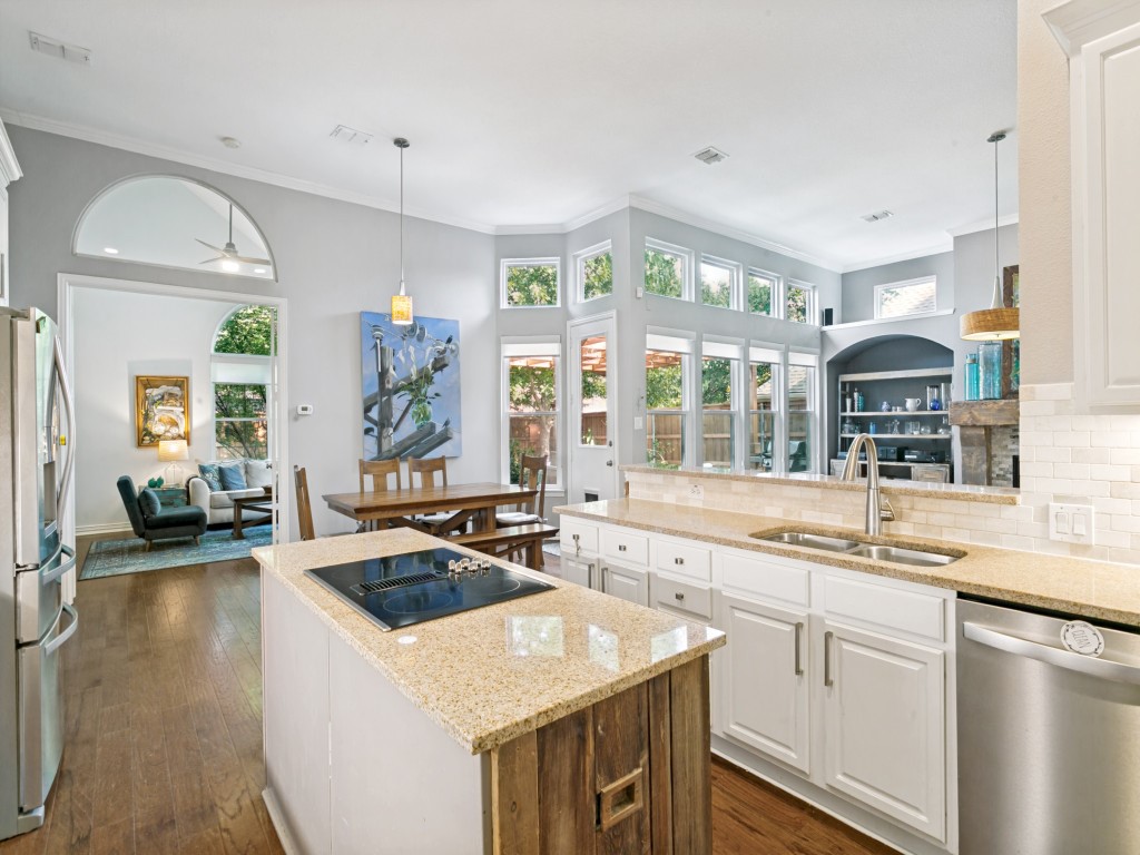 1209 Queen Guinevere Drive Lewisville TX 75056