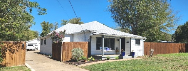 6867 Church Street Fort Worth TX 76112