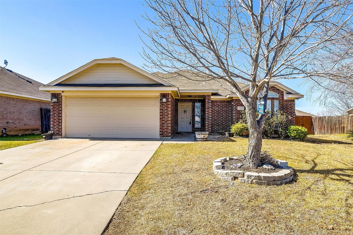 1010 Vinewood Avenue Burleson TX 76028
