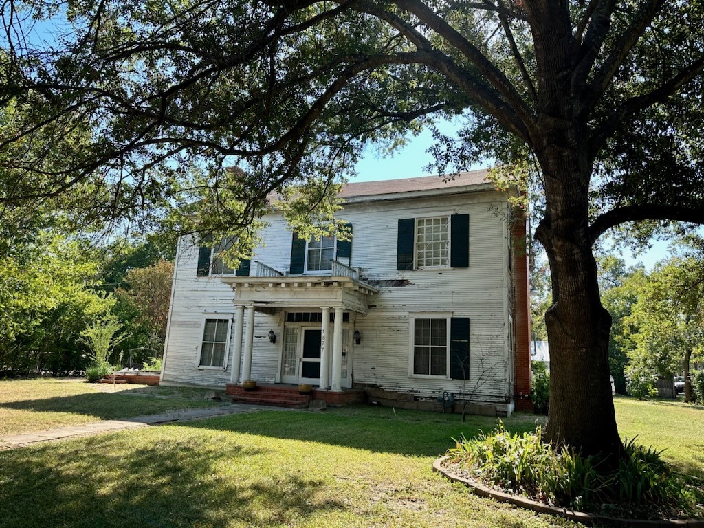 1577 W 3rd Avenue Corsicana TX 75110