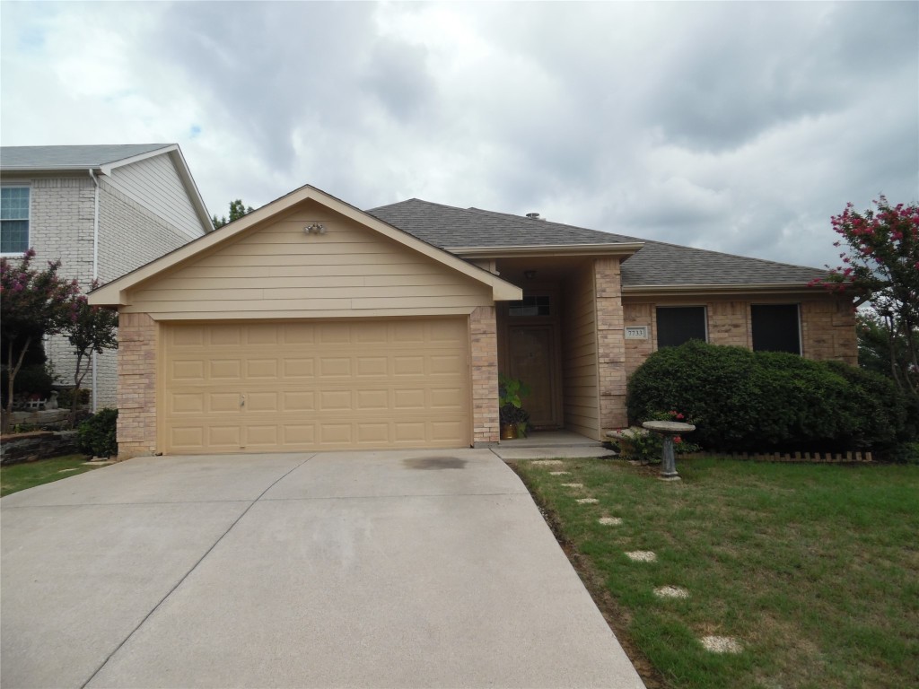 7733 Briarstone Court Fort Worth TX 76112