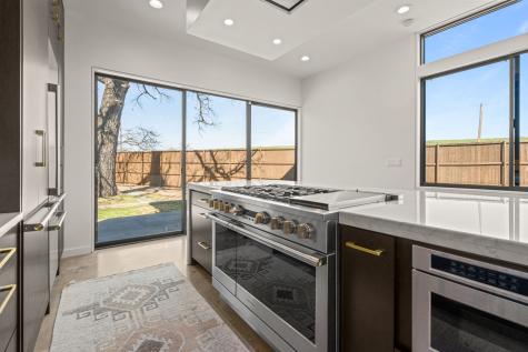 921 N Bailey Avenue Fort Worth TX 76107