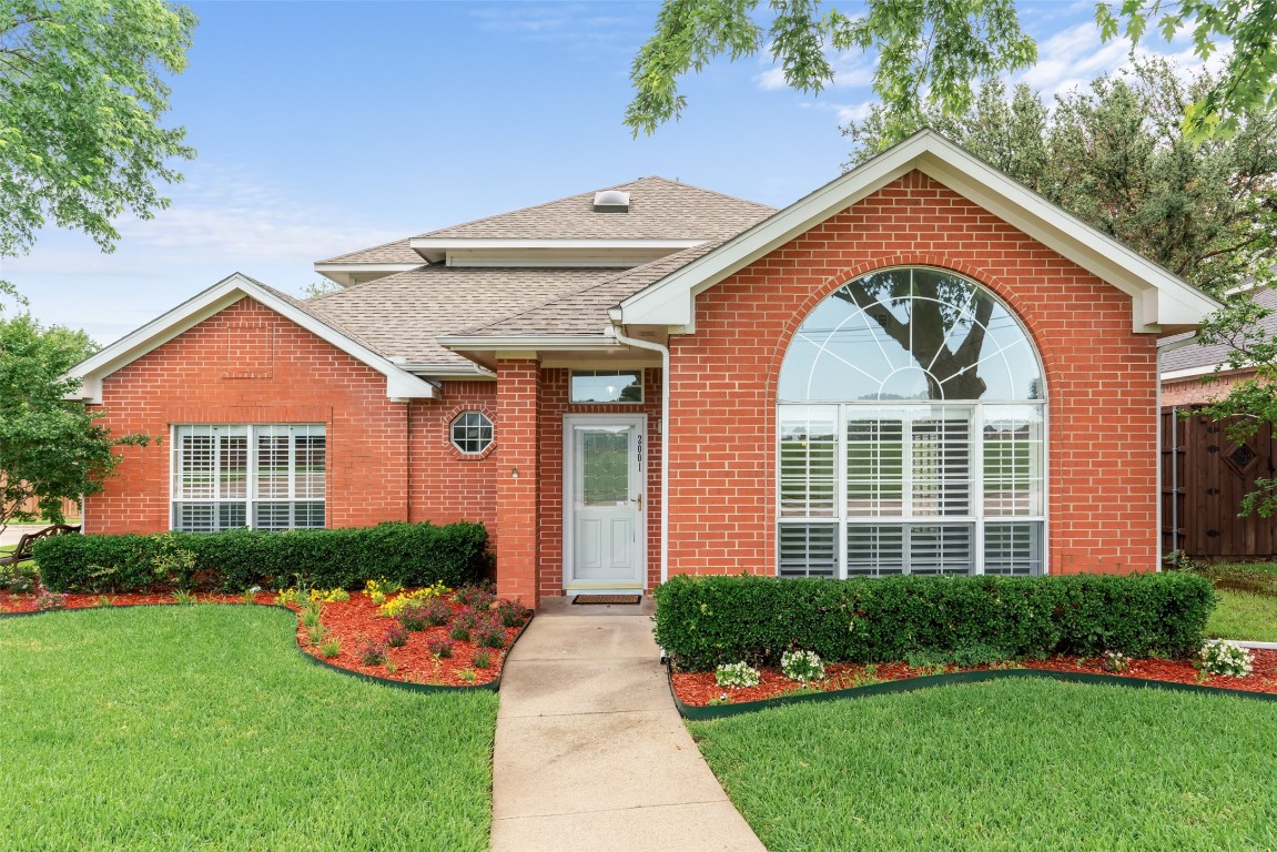 2001 Arbor Creek Drive Carrollton TX 75010