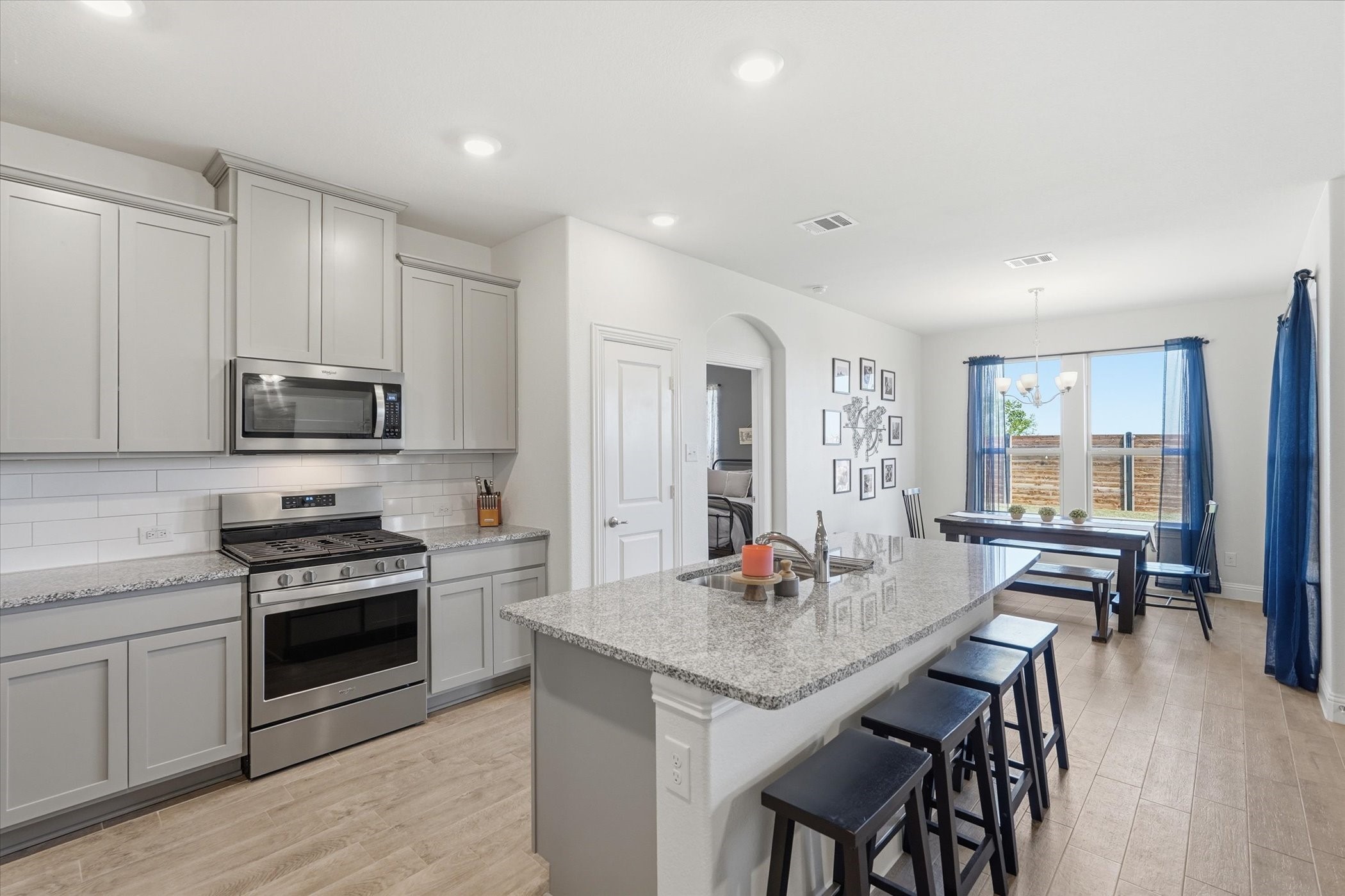 10709 Table Bluff Street Aubrey TX 76227
