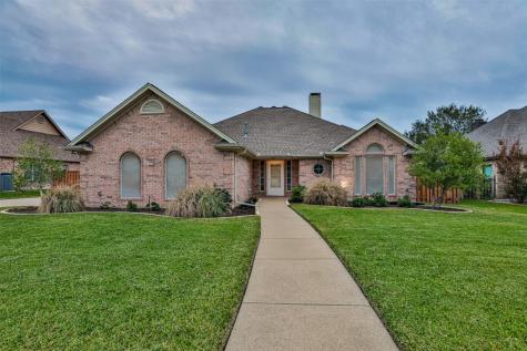 1900 High Point Drive Pilot Point TX 76258