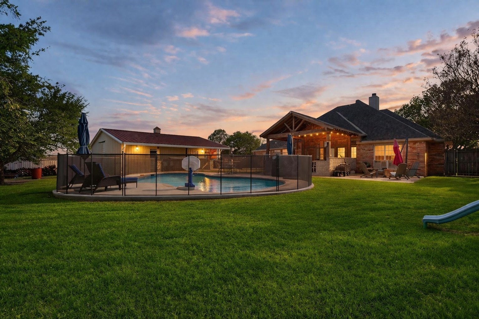 16036 University Drive Forney TX 75126