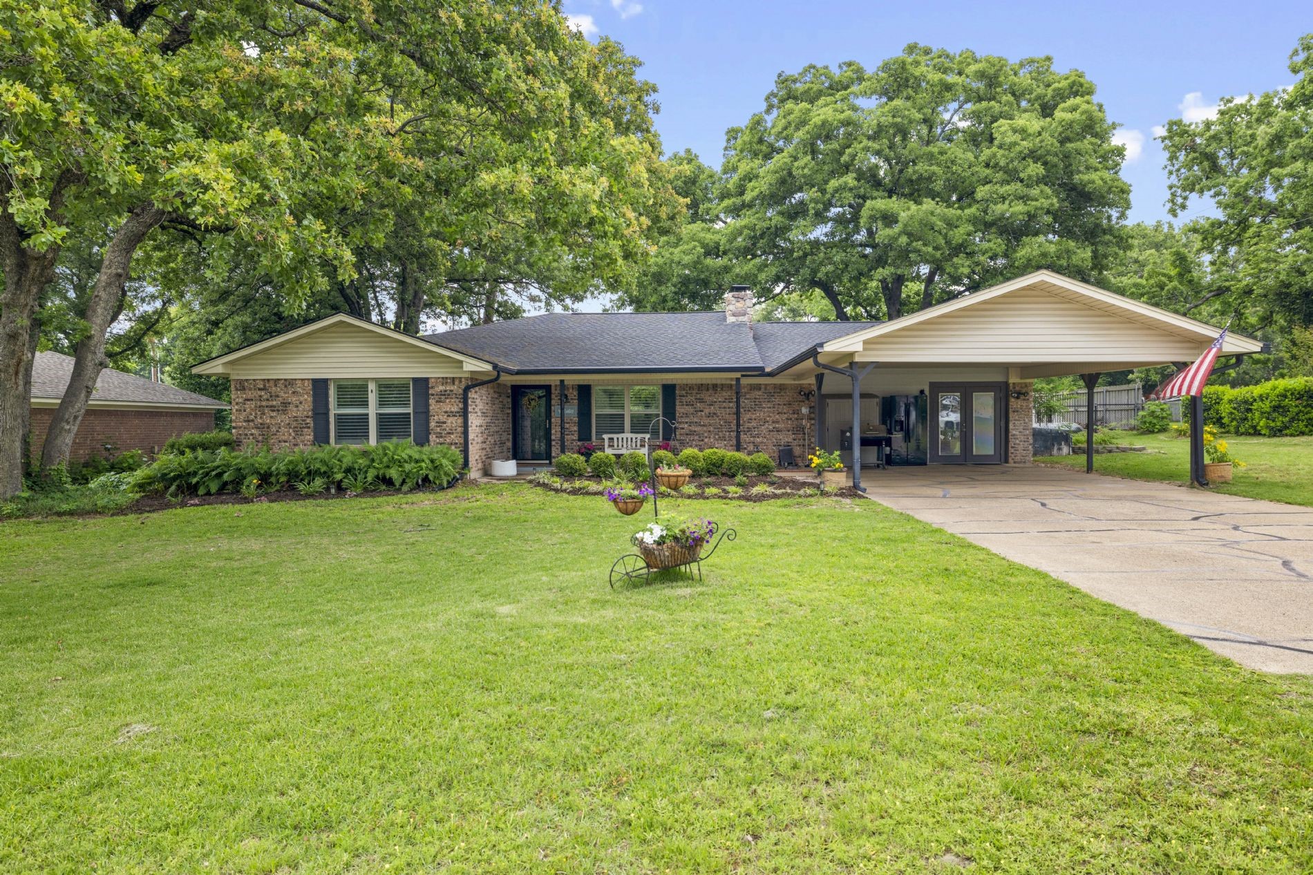 668 County Road 2436 Mineola TX 75773