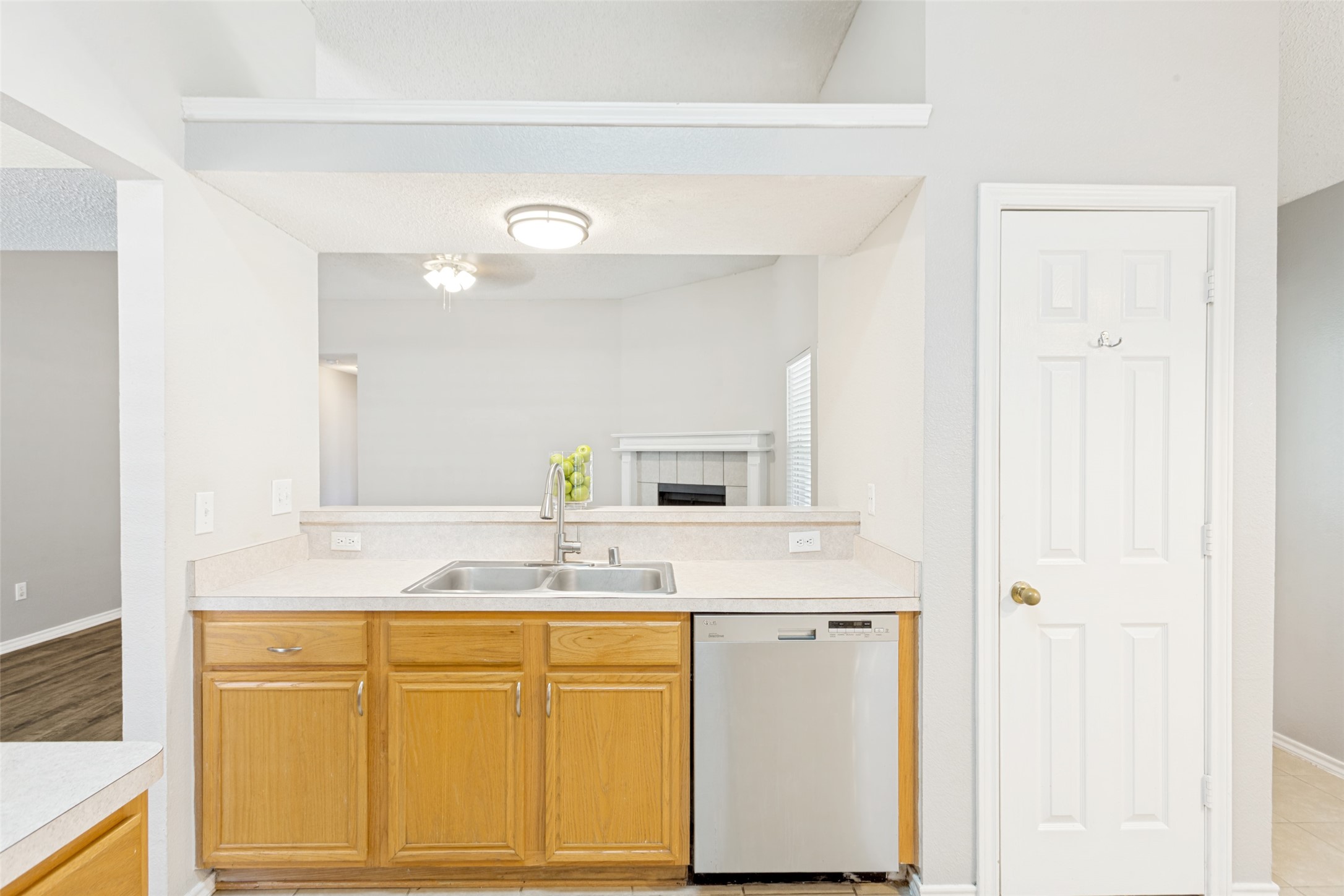 1606 Fern Drive Mansfield TX 76063