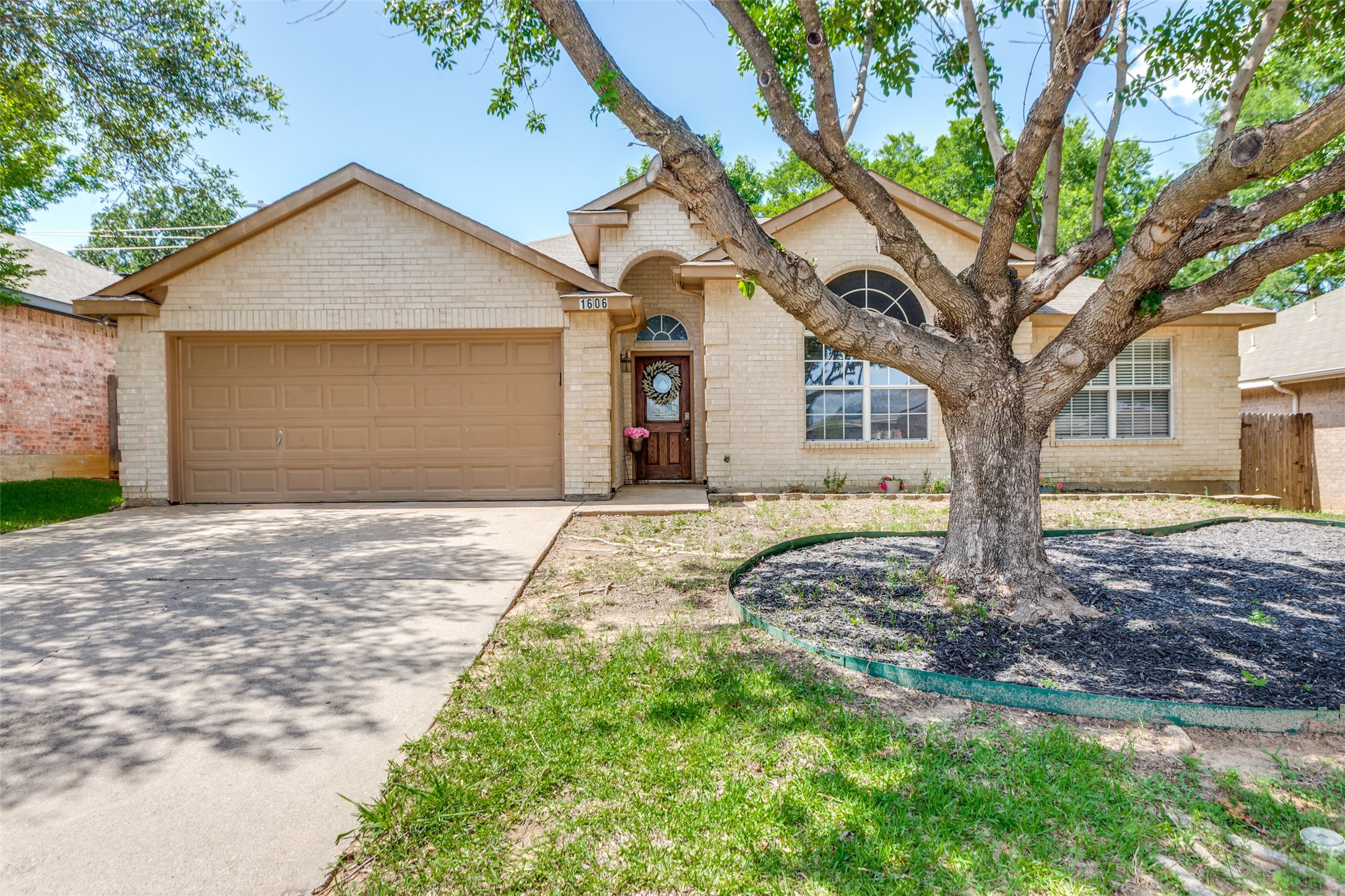 1606 Fern Drive Mansfield TX 76063