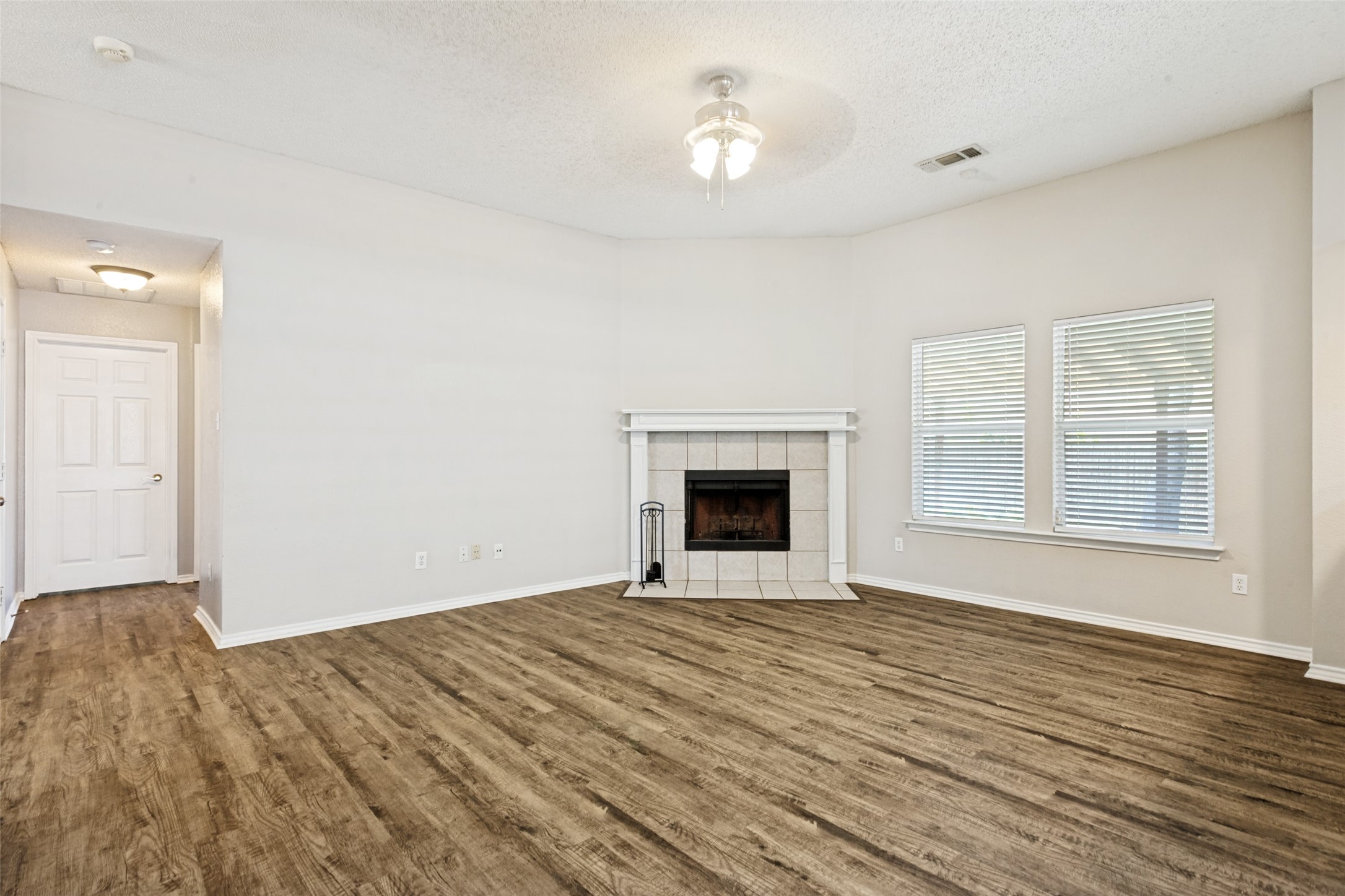 1606 Fern Drive Mansfield TX 76063