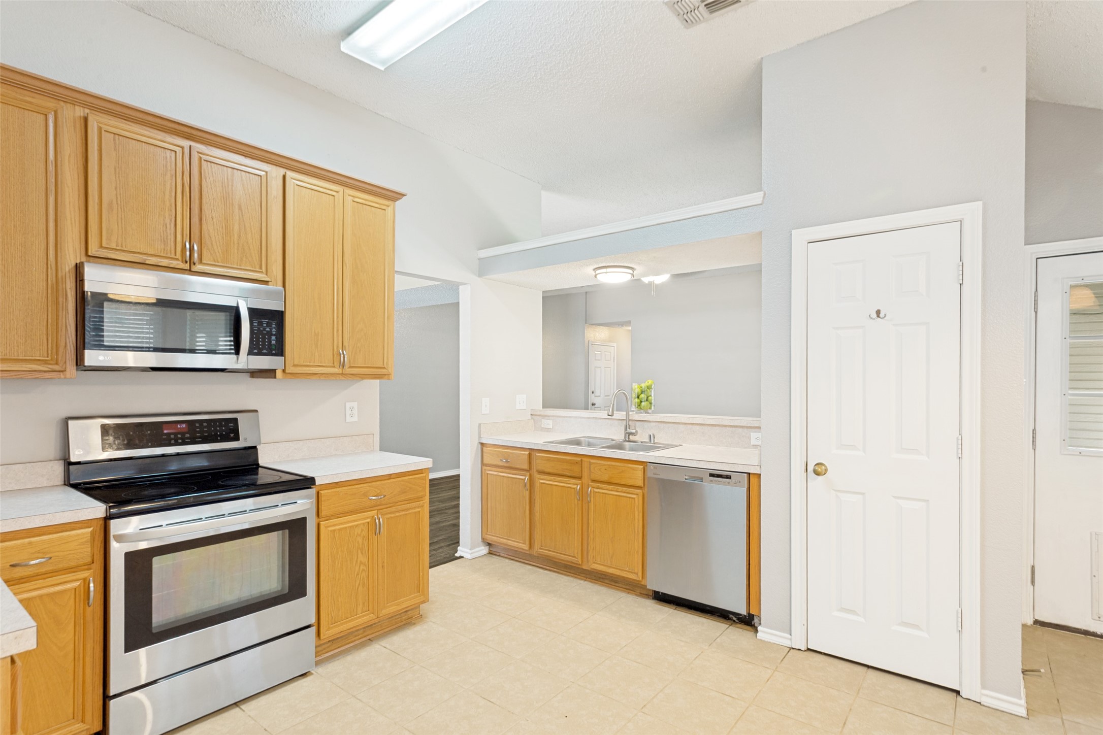 1606 Fern Drive Mansfield TX 76063