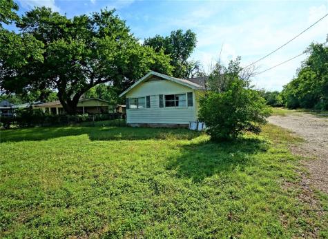 1111 Alexander Street Irving TX 75061