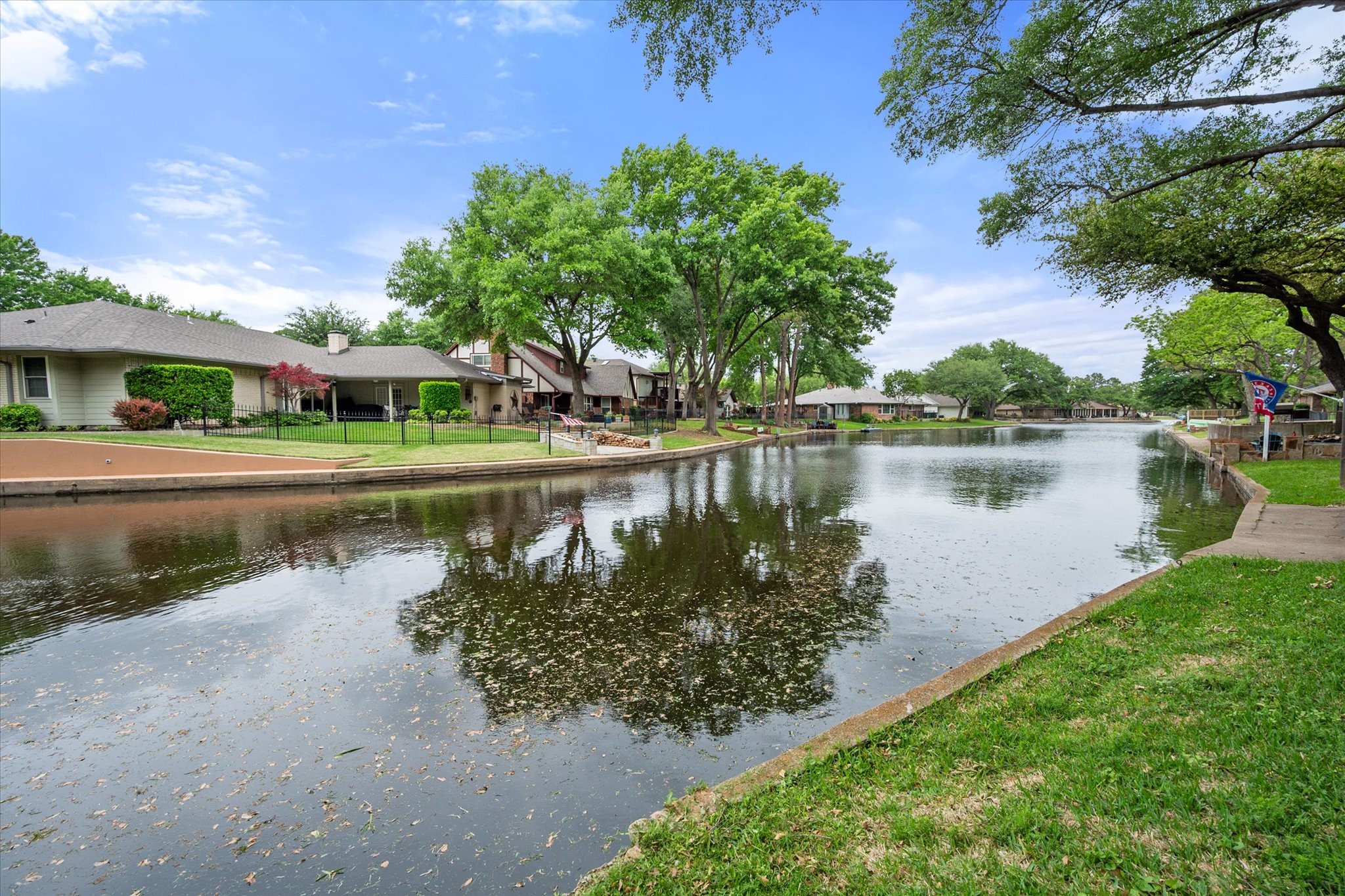 1404 Creekford Drive Arlington TX 76012