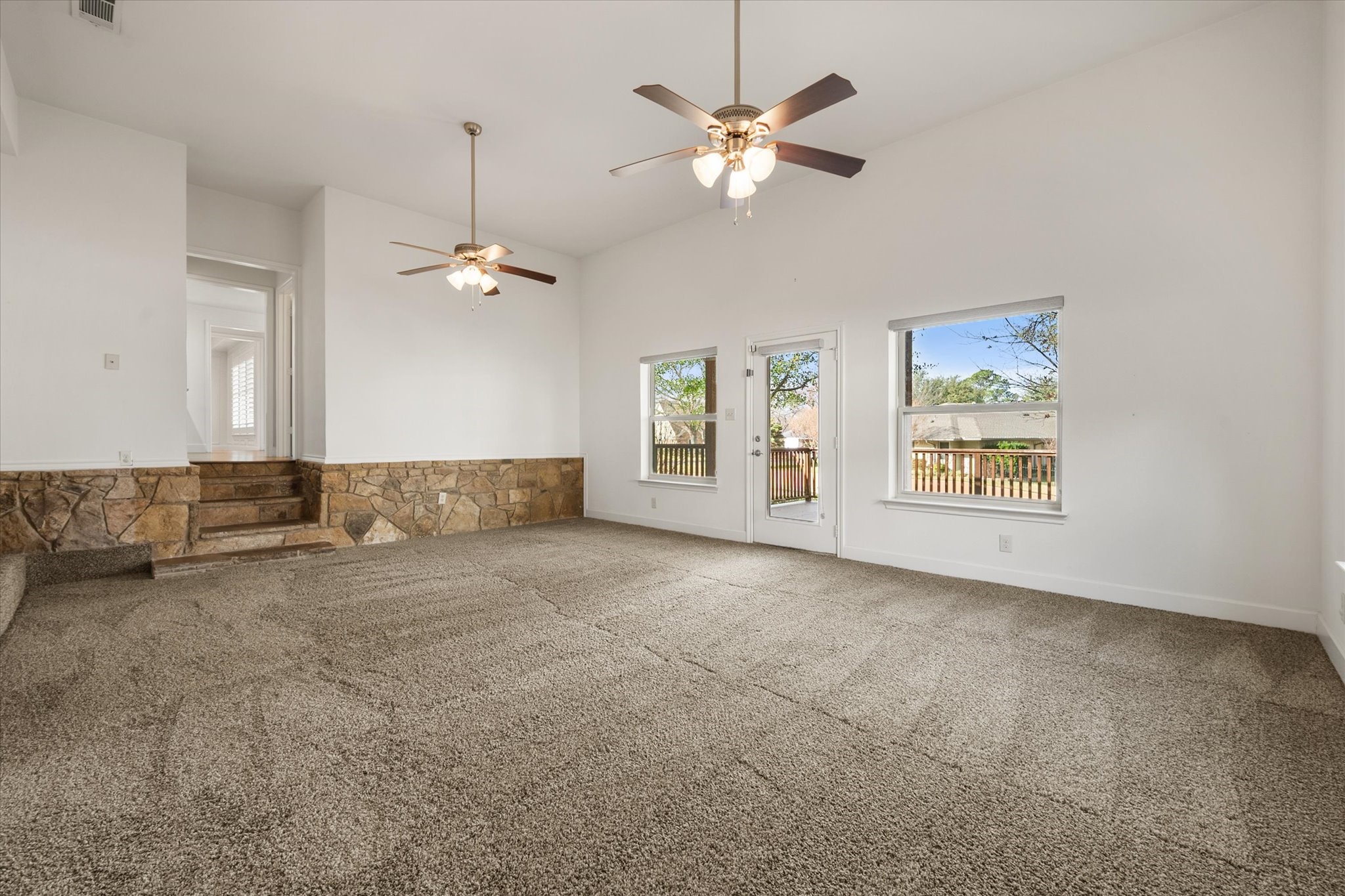 1404 Creekford Drive Arlington TX 76012