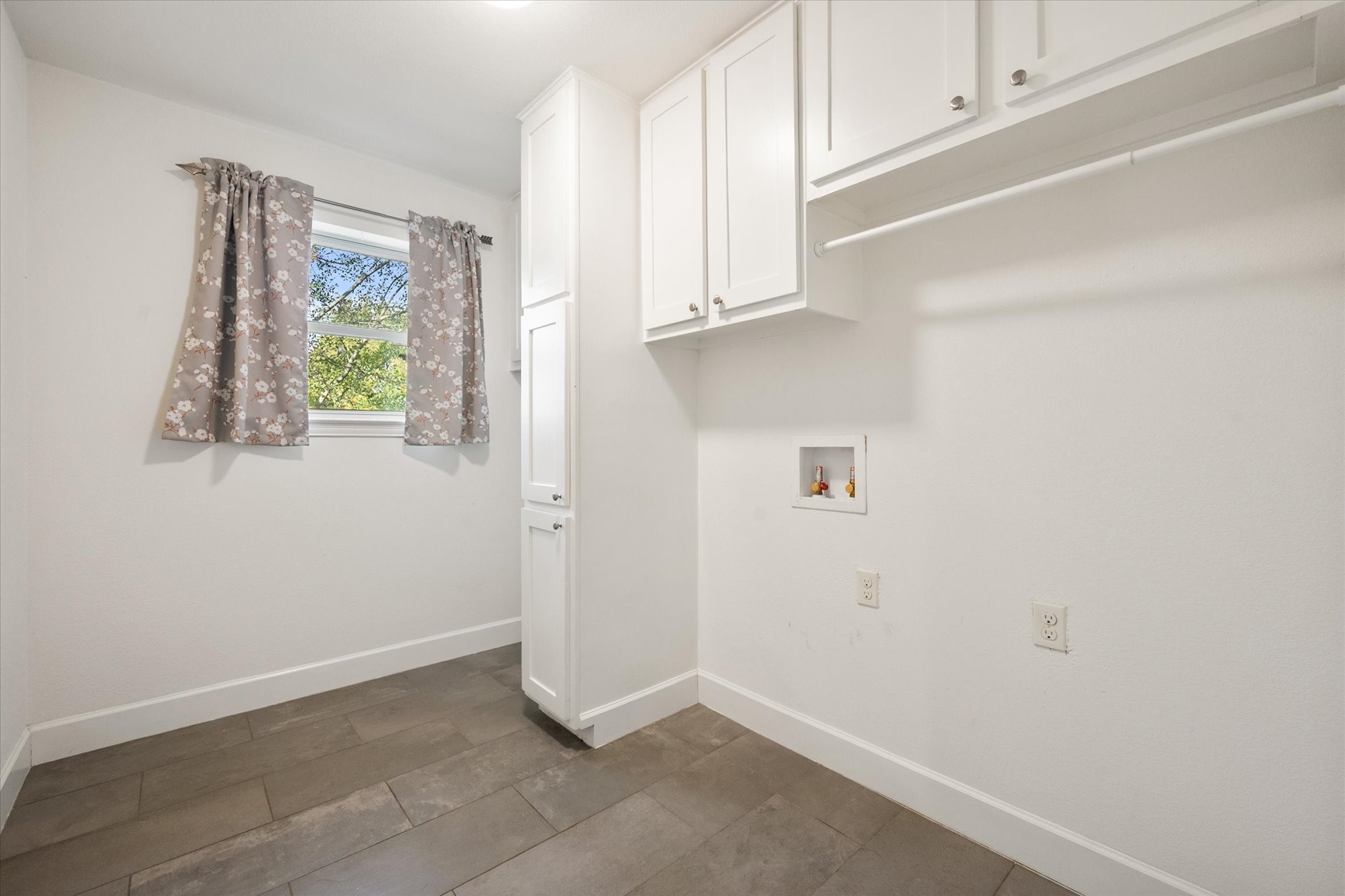 1404 Creekford Drive Arlington TX 76012