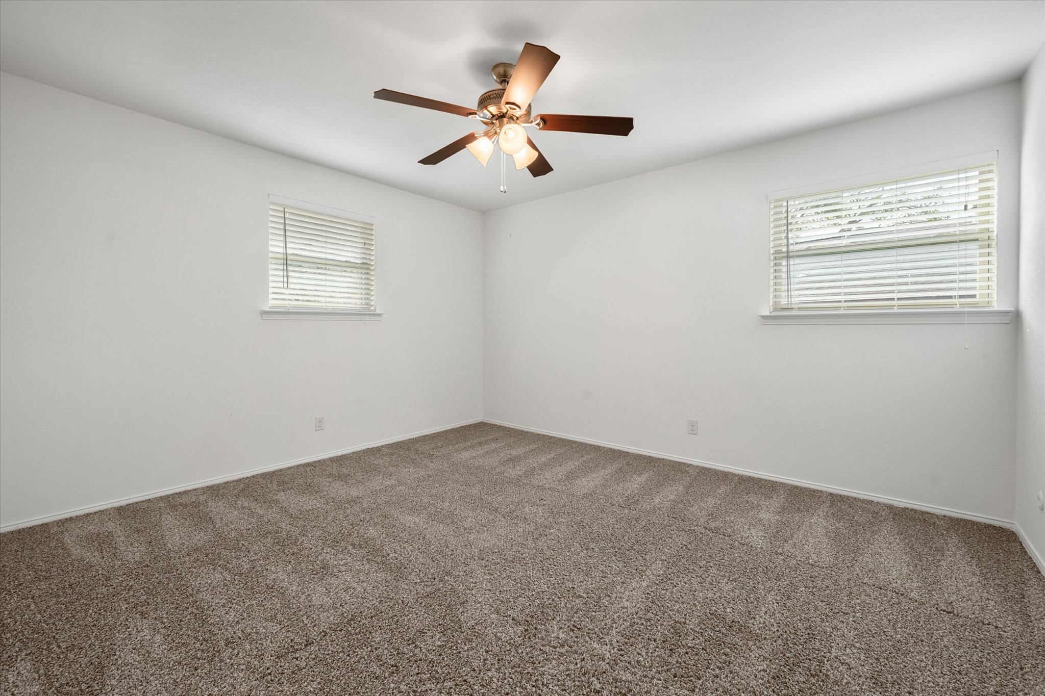 1404 Creekford Drive Arlington TX 76012