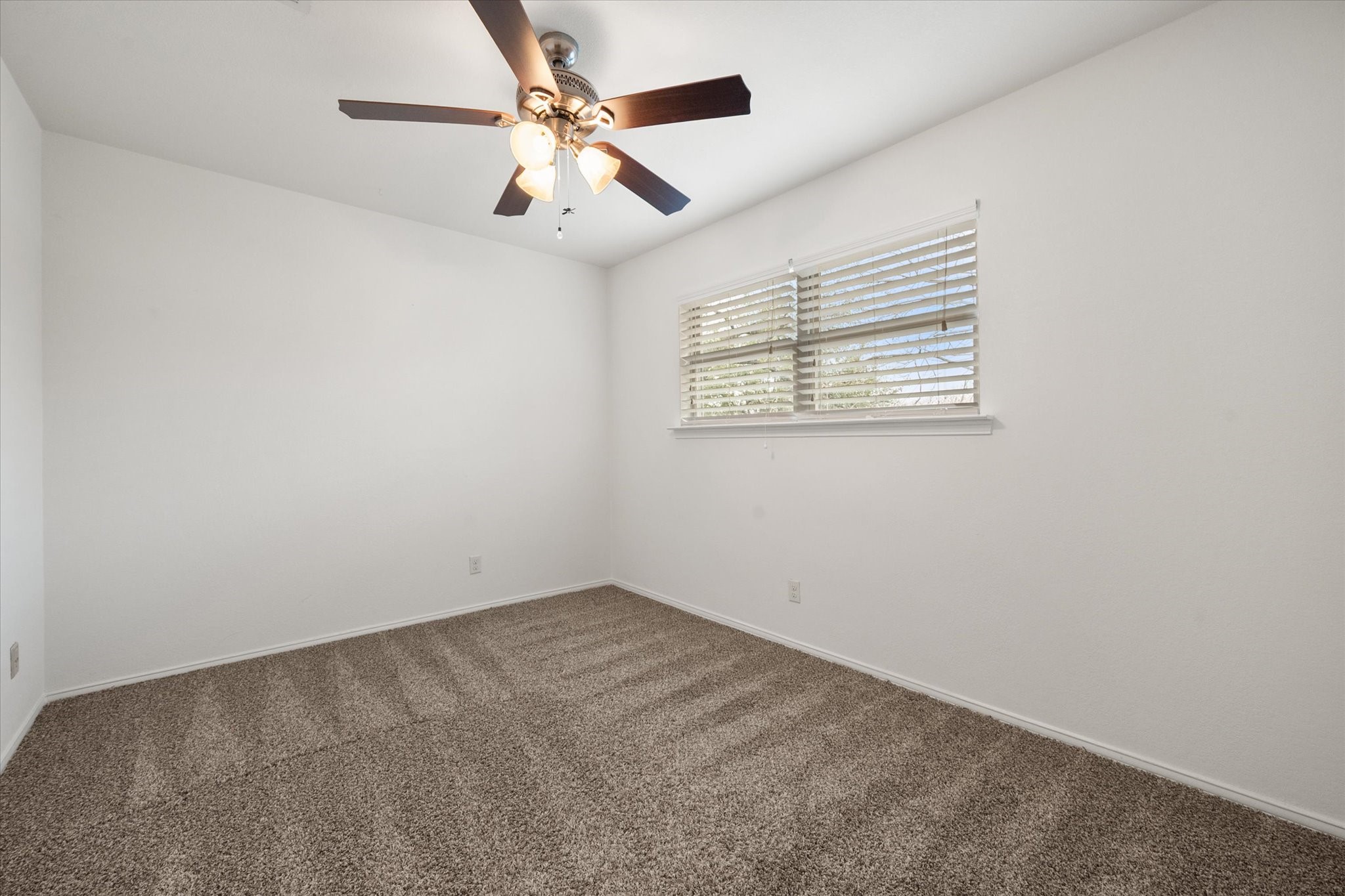1404 Creekford Drive Arlington TX 76012