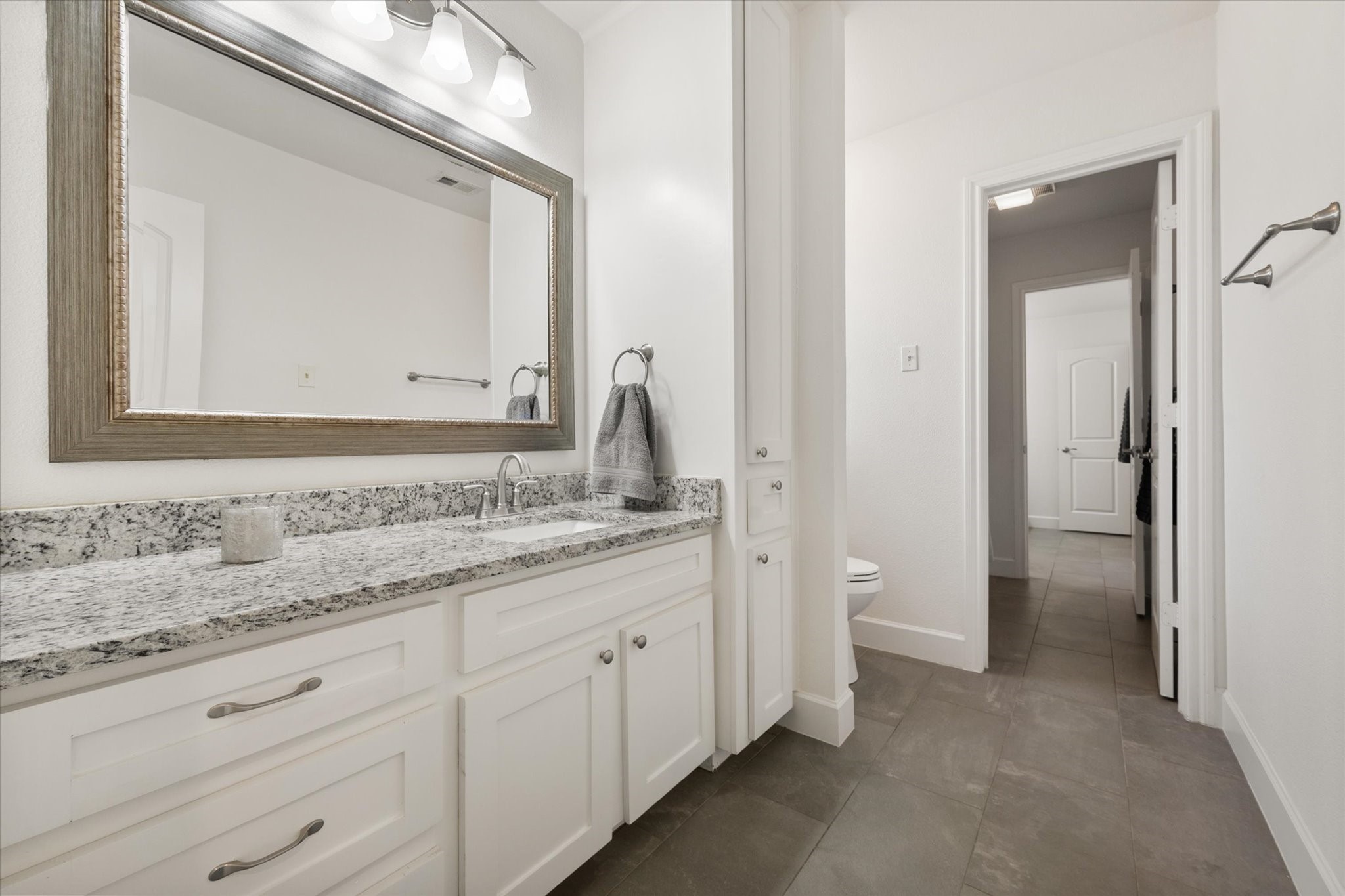 1404 Creekford Drive Arlington TX 76012