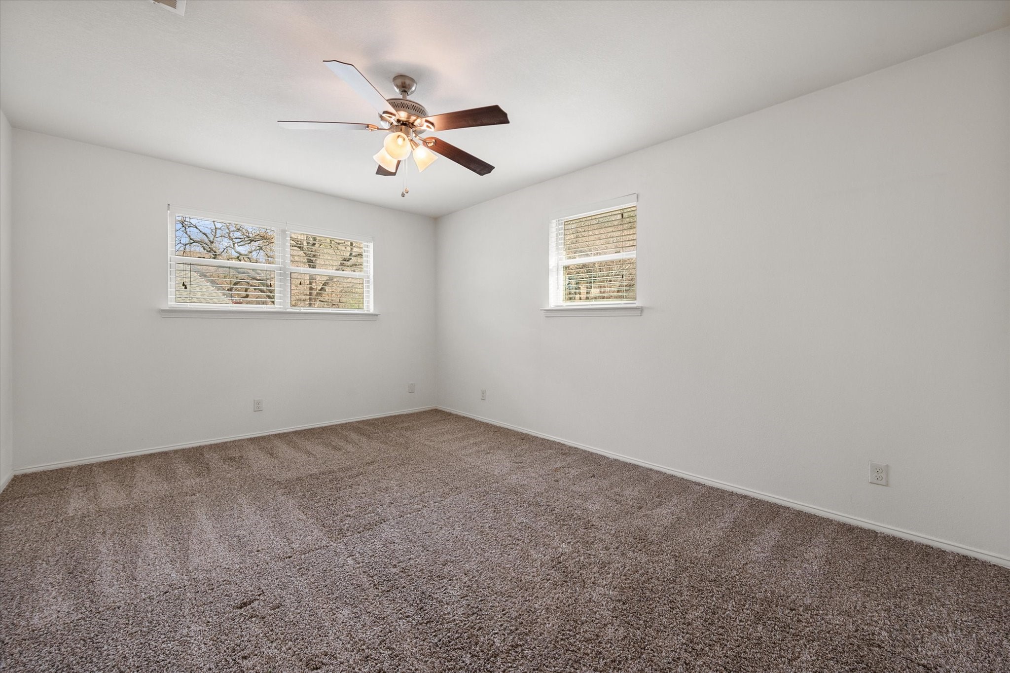 1404 Creekford Drive Arlington TX 76012