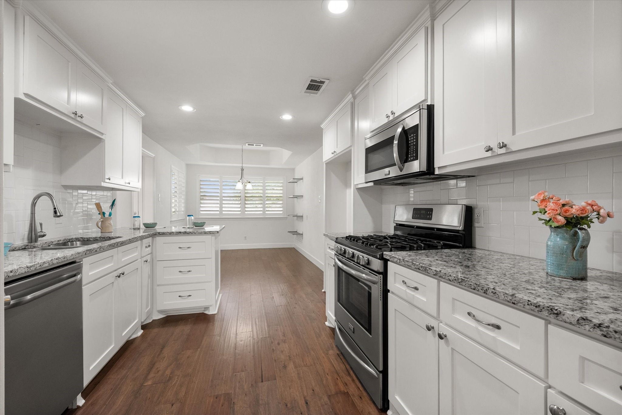 1404 Creekford Drive Arlington TX 76012