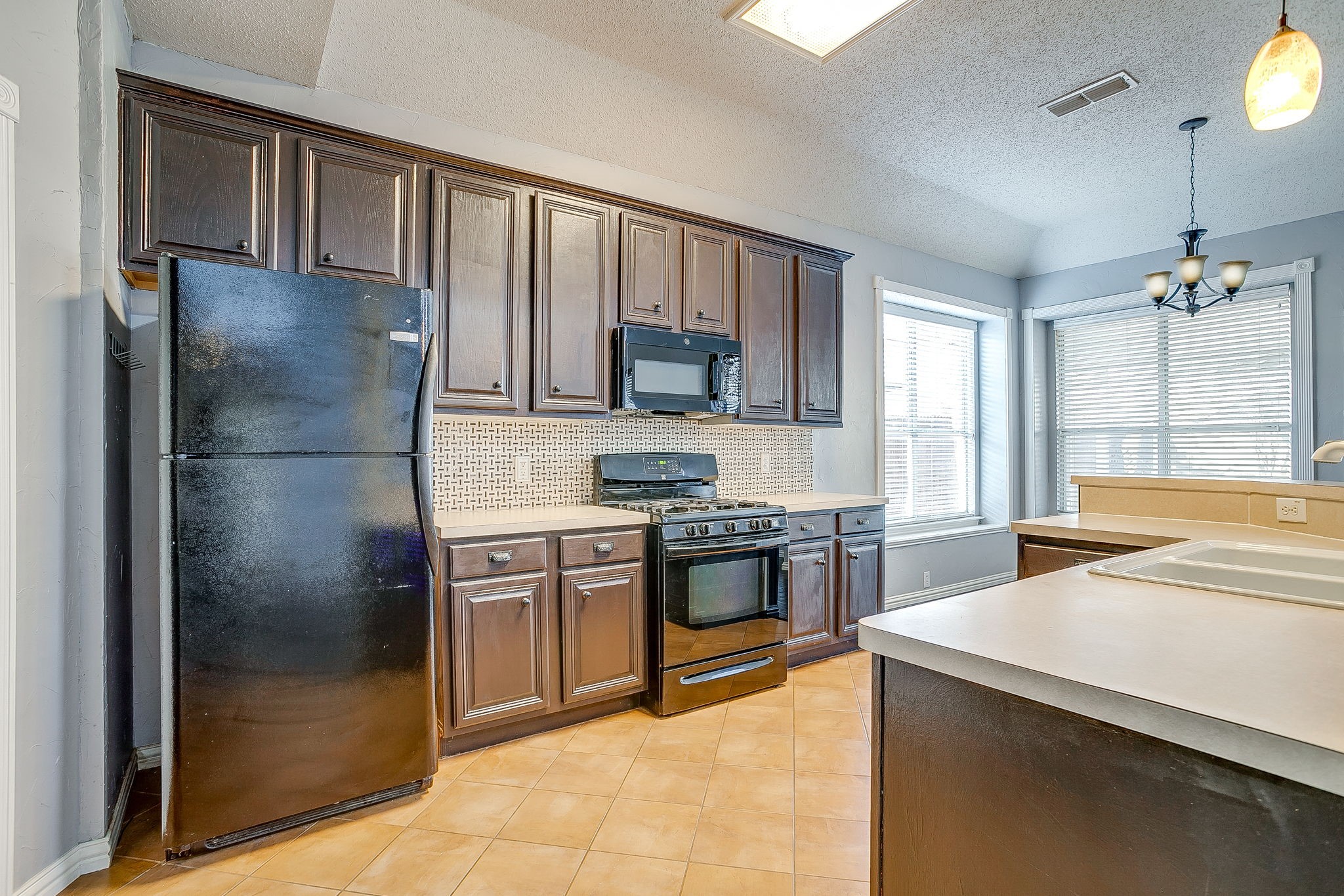 519 Deerwood Drive Burleson TX 76028