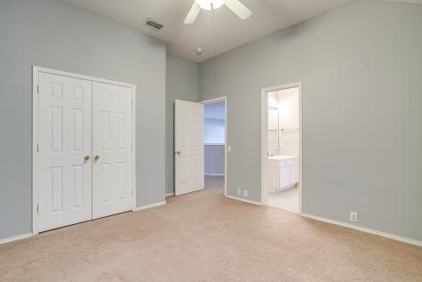 519 Deerwood Drive Burleson TX 76028