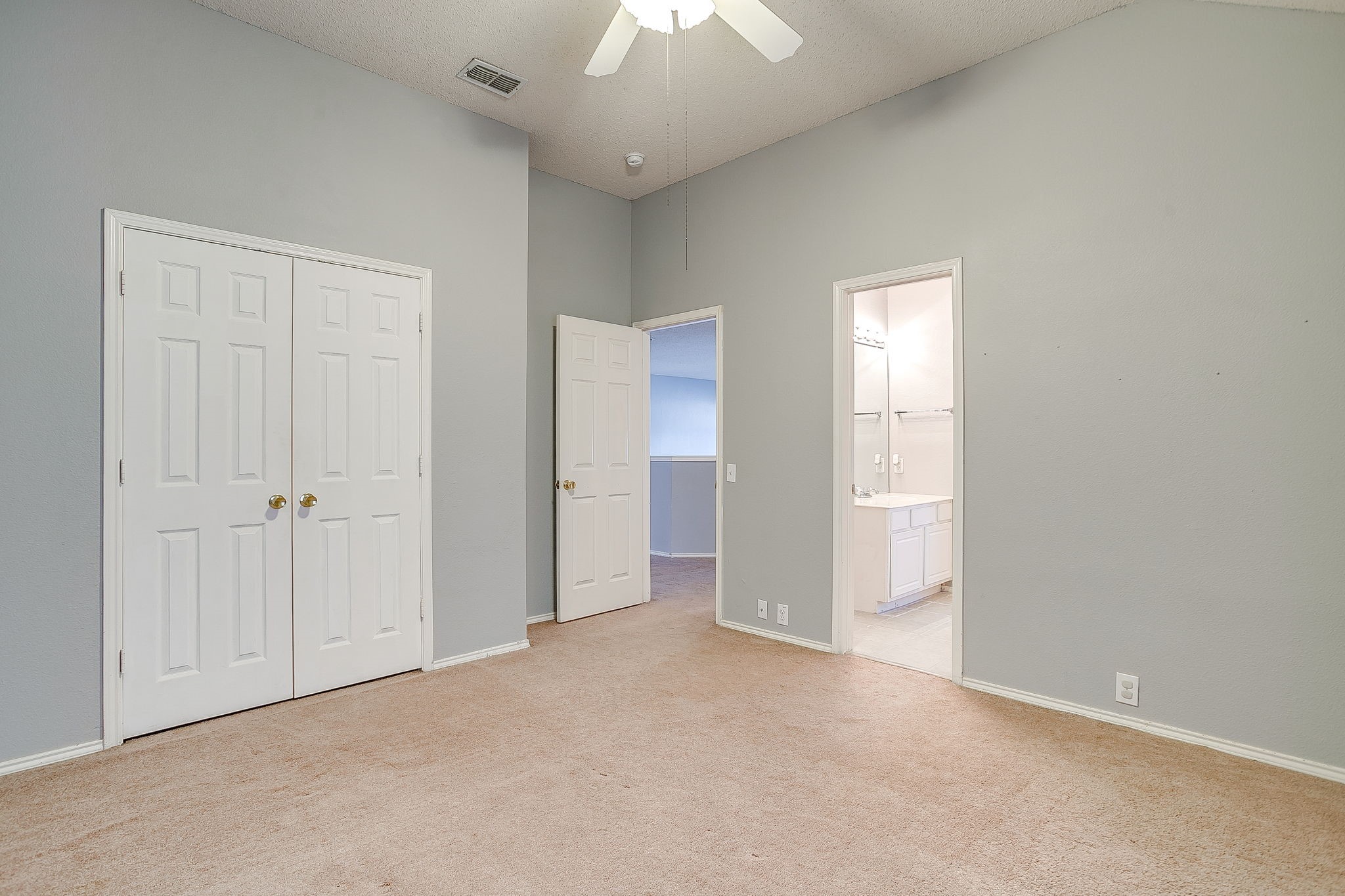 519 Deerwood Drive Burleson TX 76028
