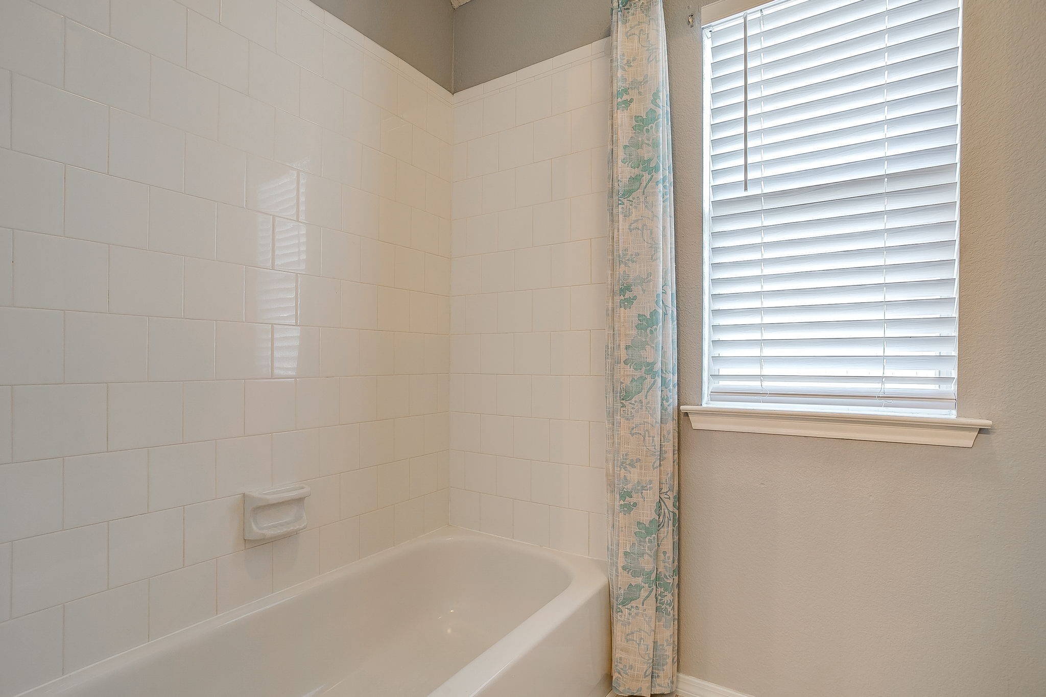 519 Deerwood Drive Burleson TX 76028