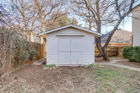 519 Deerwood Drive Burleson TX 76028