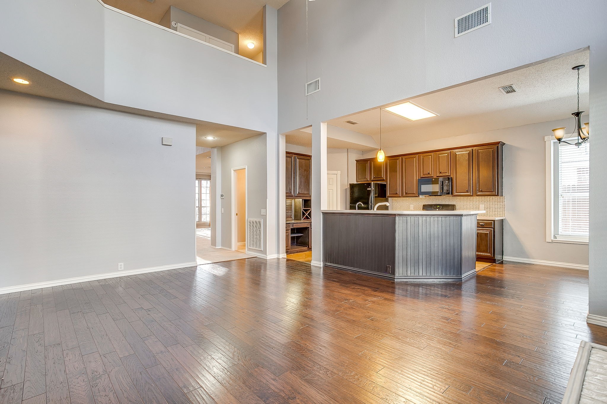 519 Deerwood Drive Burleson TX 76028