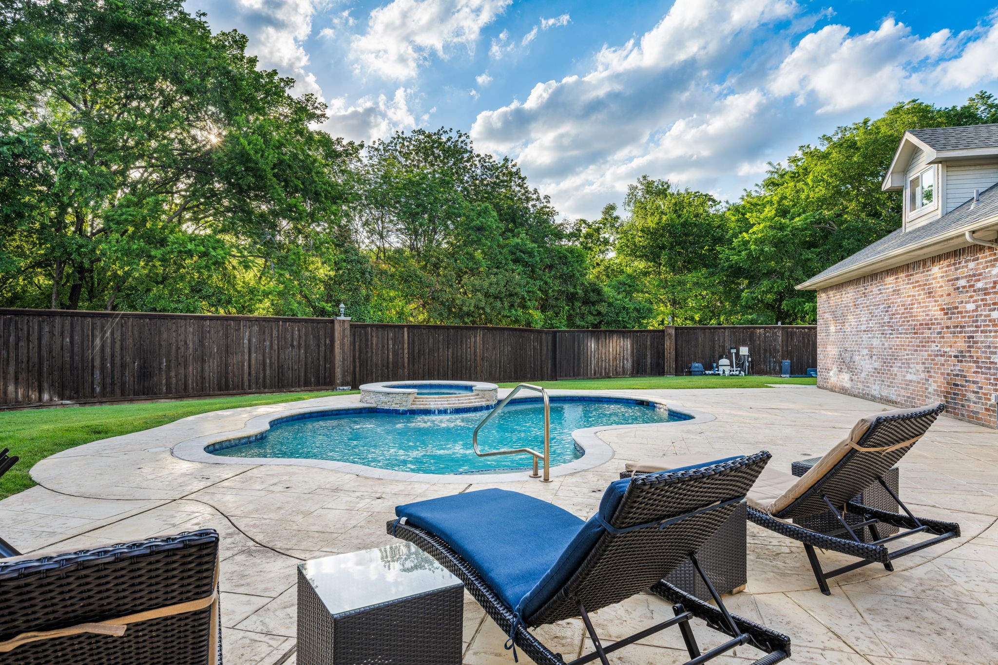 5607 Willow Wood Lane Dallas TX 75252