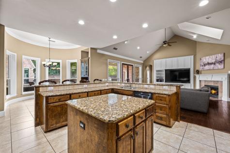 5607 Willow Wood Lane Dallas TX 75252
