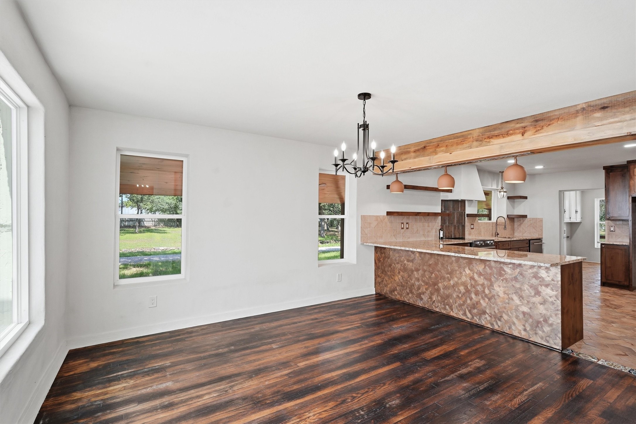 1319 East Fm 4 Cleburne TX 76031