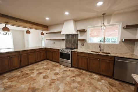 1319 East Fm 4 Cleburne TX 76031