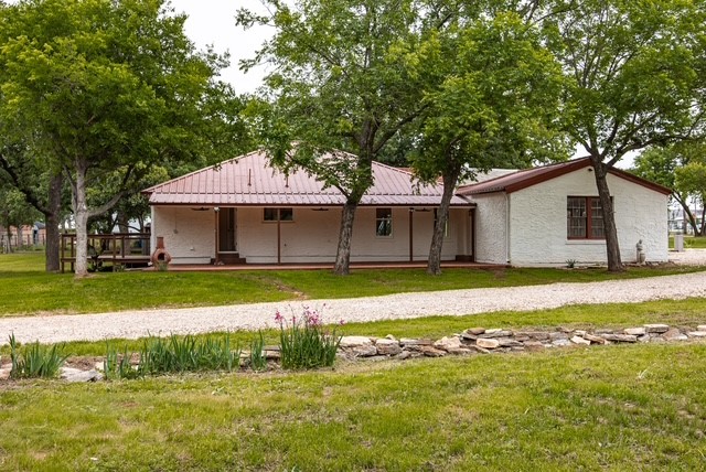 1319 East Fm 4 Cleburne TX 76031
