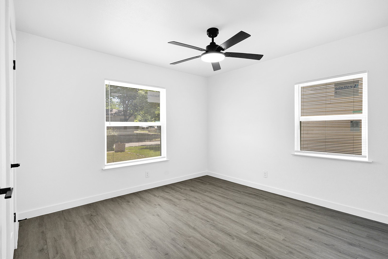 3335 S Ewing Avenue Dallas TX 75216