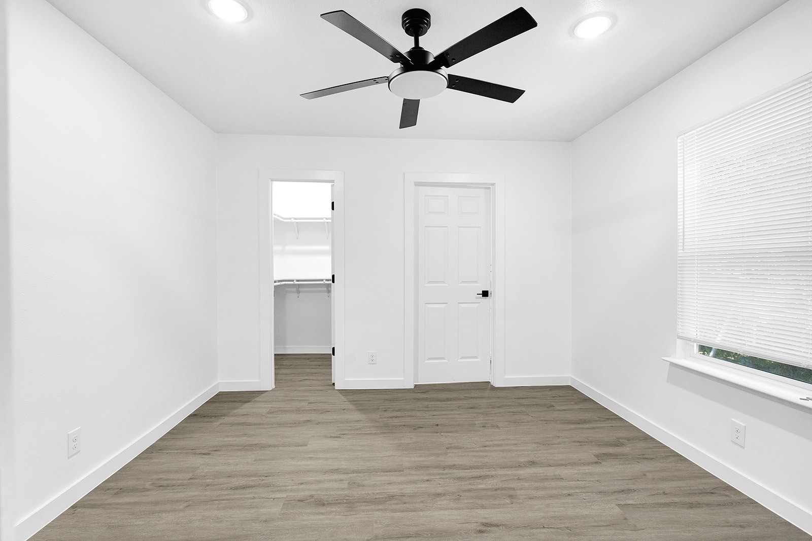 3335 S Ewing Avenue Dallas TX 75216
