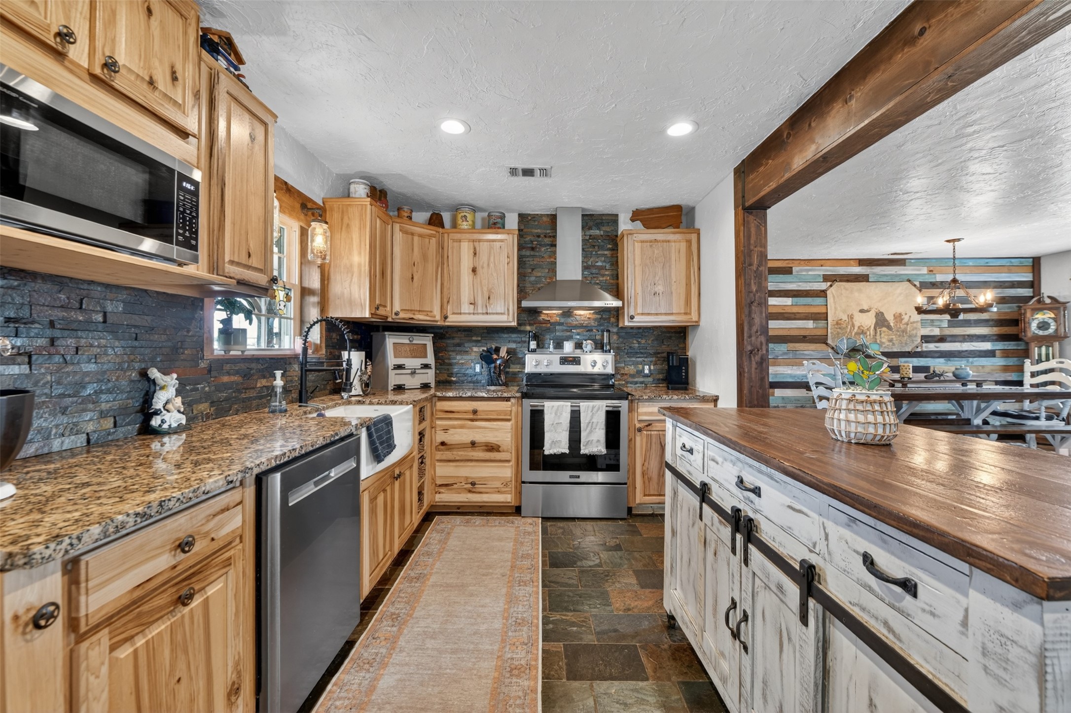 1102 Old Base Road Aurora TX 76078